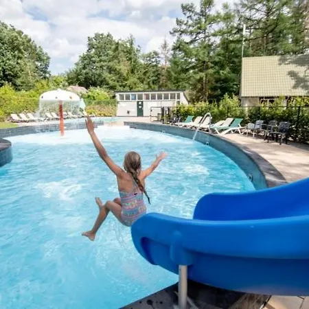 Korhoen - 6p Heidebungalow Met Bedstee Otterlo